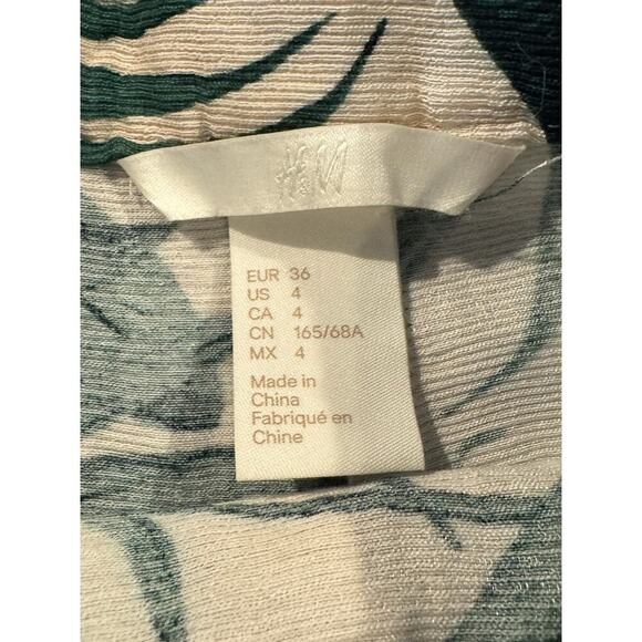 H&M Women’s Tropical Leaf Print Wrap Skirt Size 4 EUR 36 Zip Back Viscose Blend - Picture 7 of 8